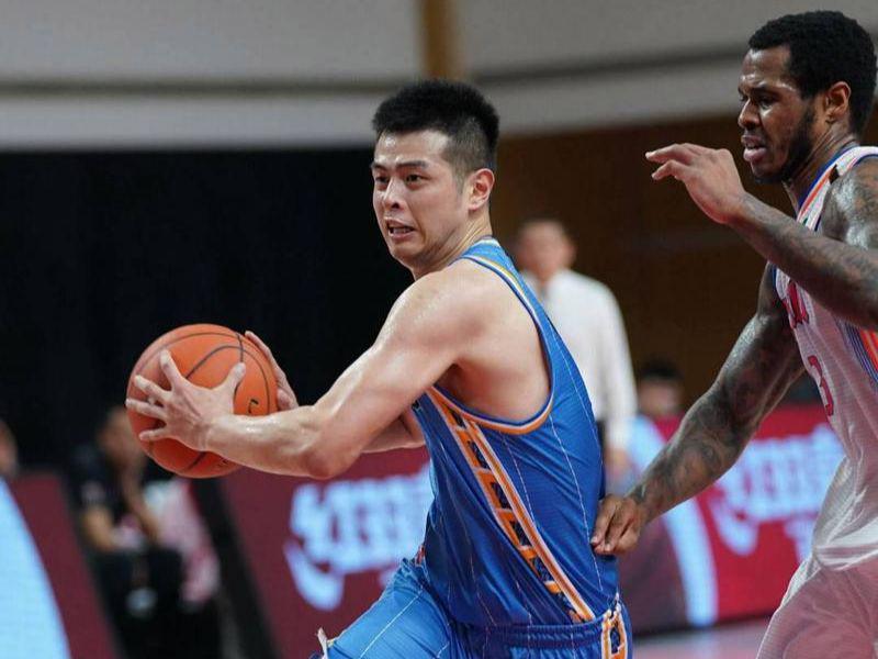 开云官网-周琦曾凡博伤停北京危局 押宝麦基求速成本土内线成长空间被锁死